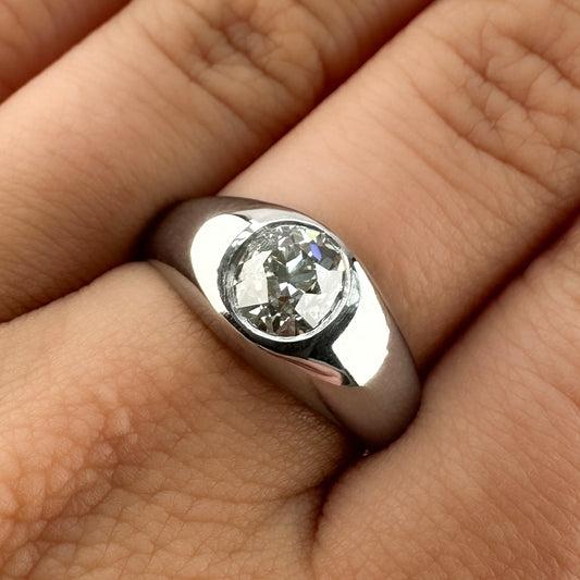 Edwardian Antique 1.36ct Old Cut Diamond Solitaire Gypsy Ring in Platinum