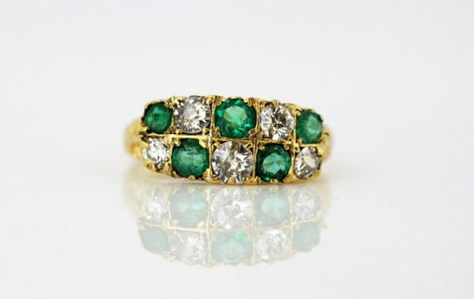 Antique Victorian Emerald and Diamond Ring in 18ct Yellow Gold, Circa 1890s