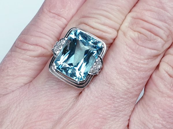 Art Deco Aquamarine and Diamond Dress Ring, 14.80 carats