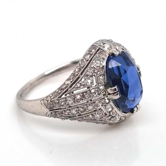 Late Art Deco 5.13ct Oval Sapphire and Diamond Cluster Bombe Cocktail Ring in Platinum