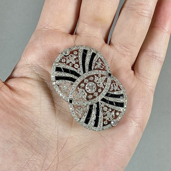 Belle Epoque Old Cut Diamond, Onyx and Platinum Brooch