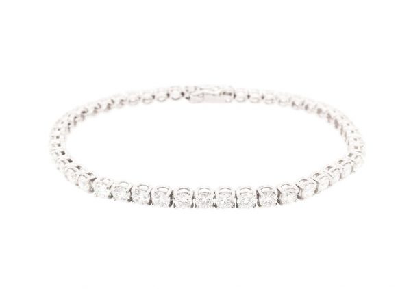 Diamond Line Bracelet, 7.65 carats, 18ct White Gold