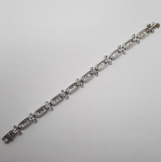 Art Deco Diamond Bracelet in Platinum, 5.70 carat total