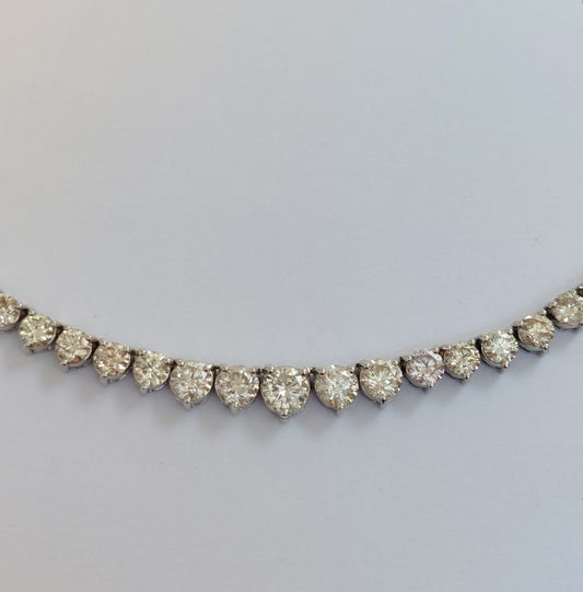 15.60ct Graduated Brilliant Cut Diamond Line Necklace