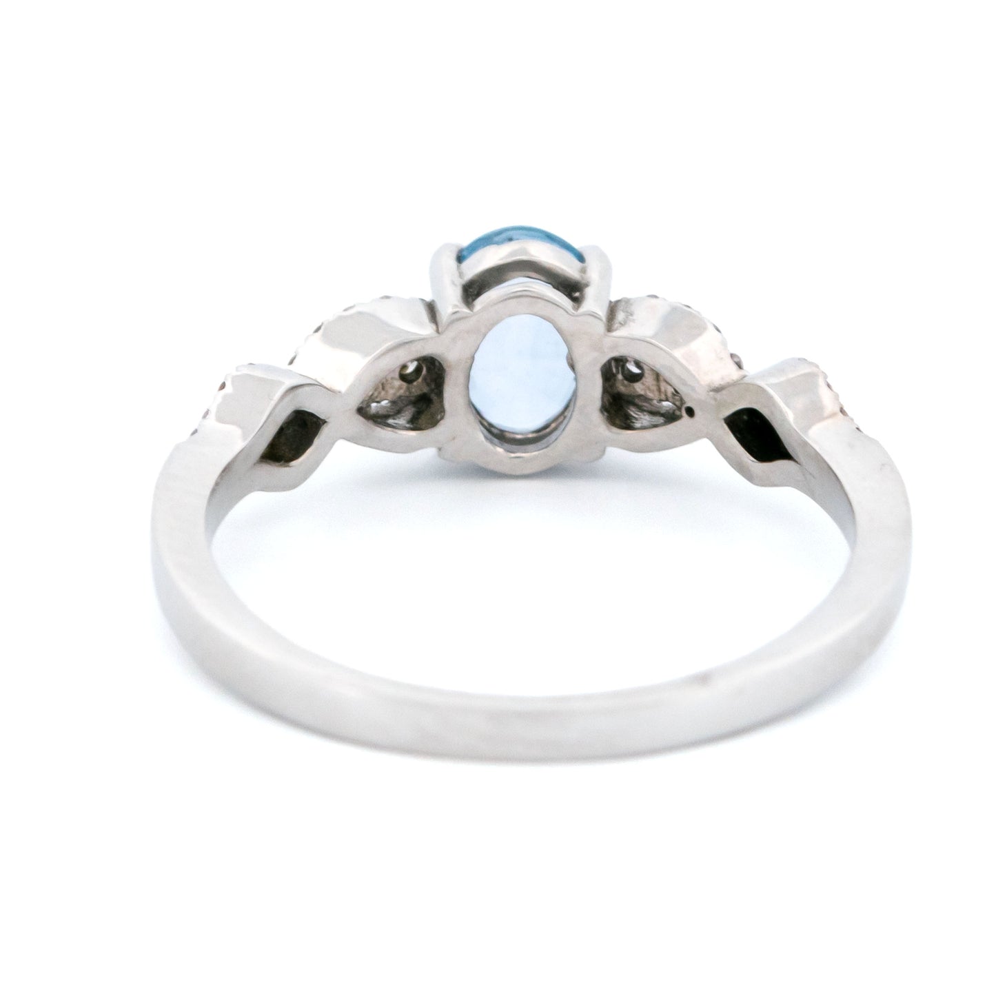 14 Carat White Gold Sapphire and Diamond Ring, 0.90 Carat