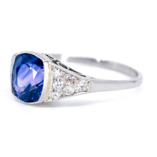 Vintage Art Deco Sapphire and Diamond Ring