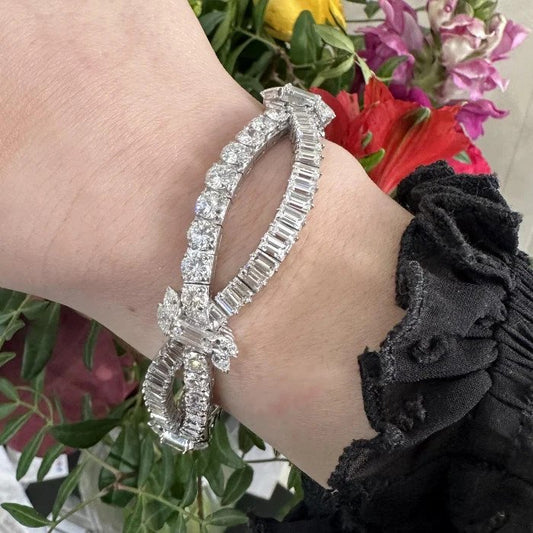 Vintage 1960s Diamond And Platinum Bracelet, 17 carat total