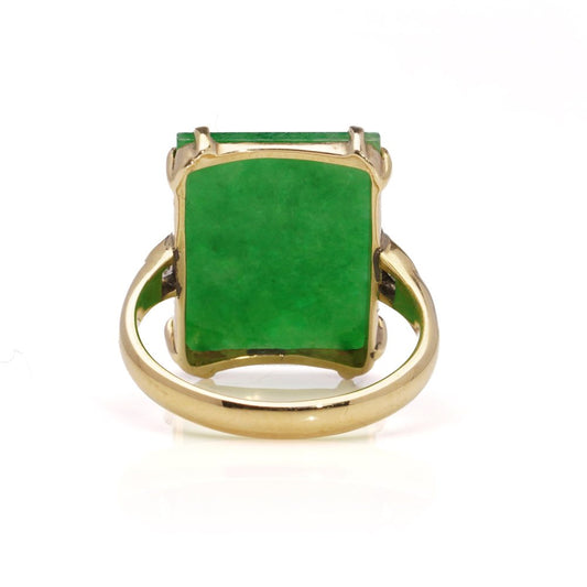 Vintage jade and diamond gold ring.
