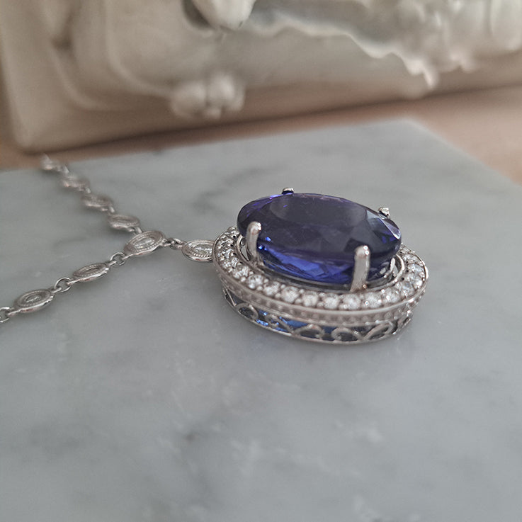 Fine 18.41ct Oval Tanzanite and Diamond Cluster Pendant Necklace on Diamond Set Chain