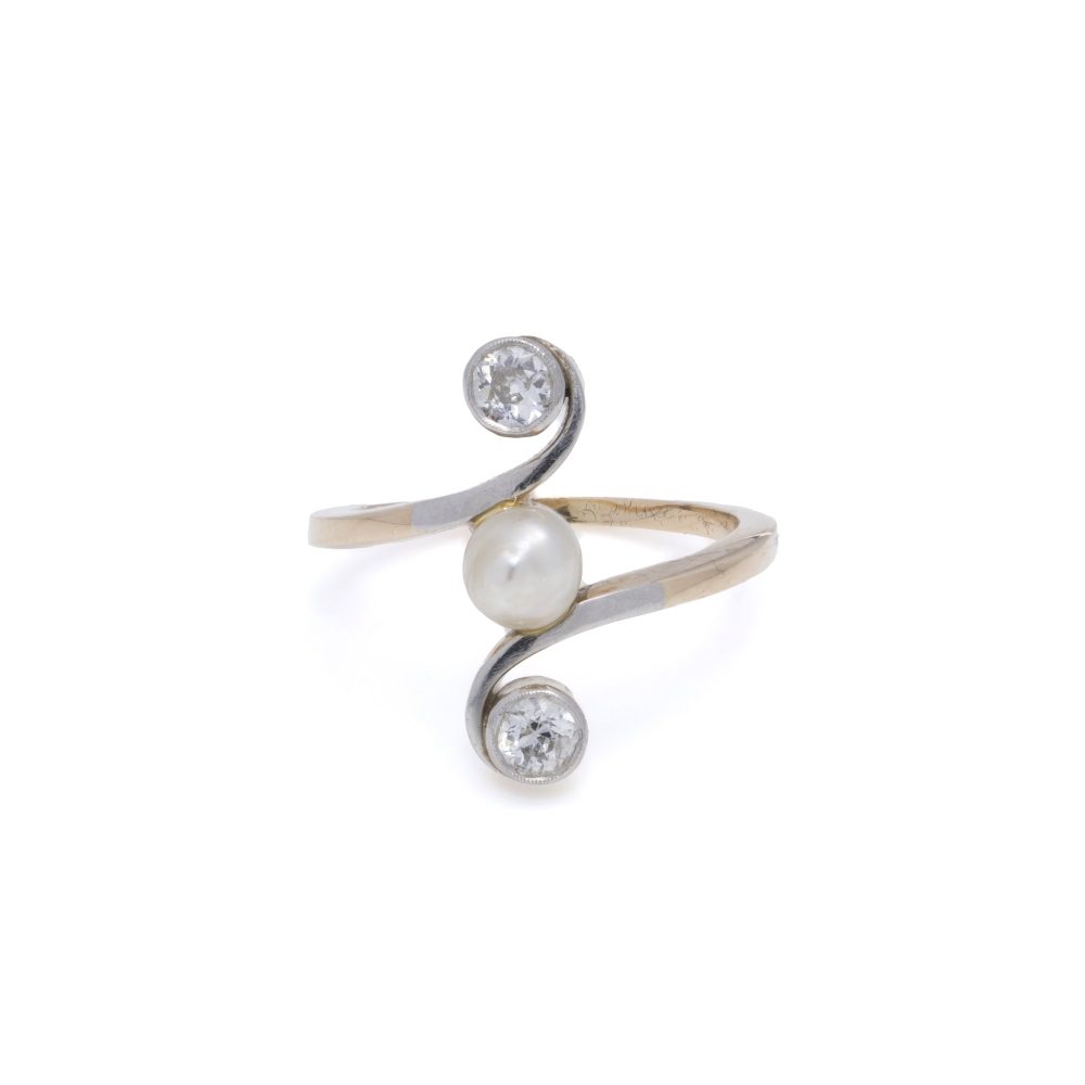 Antique Edwardian Gold Ring With Pearl And Old Cut Diamonds