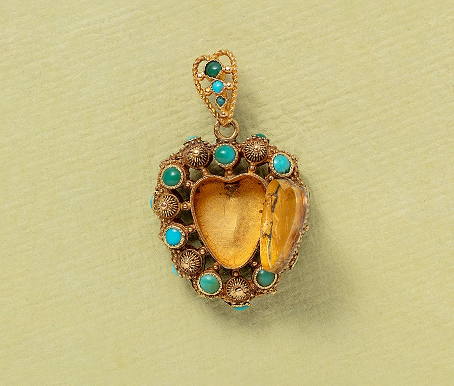 Georgian Heart Shaped Vinaigrette Gold Pendant