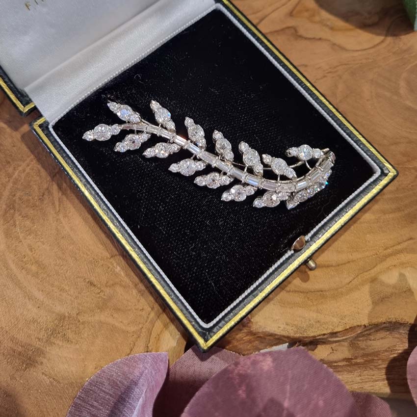 Vintage 5.80ct Old Cut Diamond Fern Brooch in Platinum