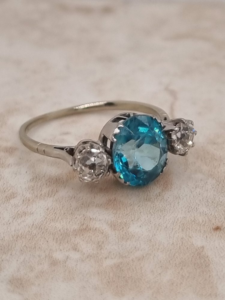 Art Deco Vintage Blue Zircon and Diamond Three Stone Trilogy Ring in Platinum