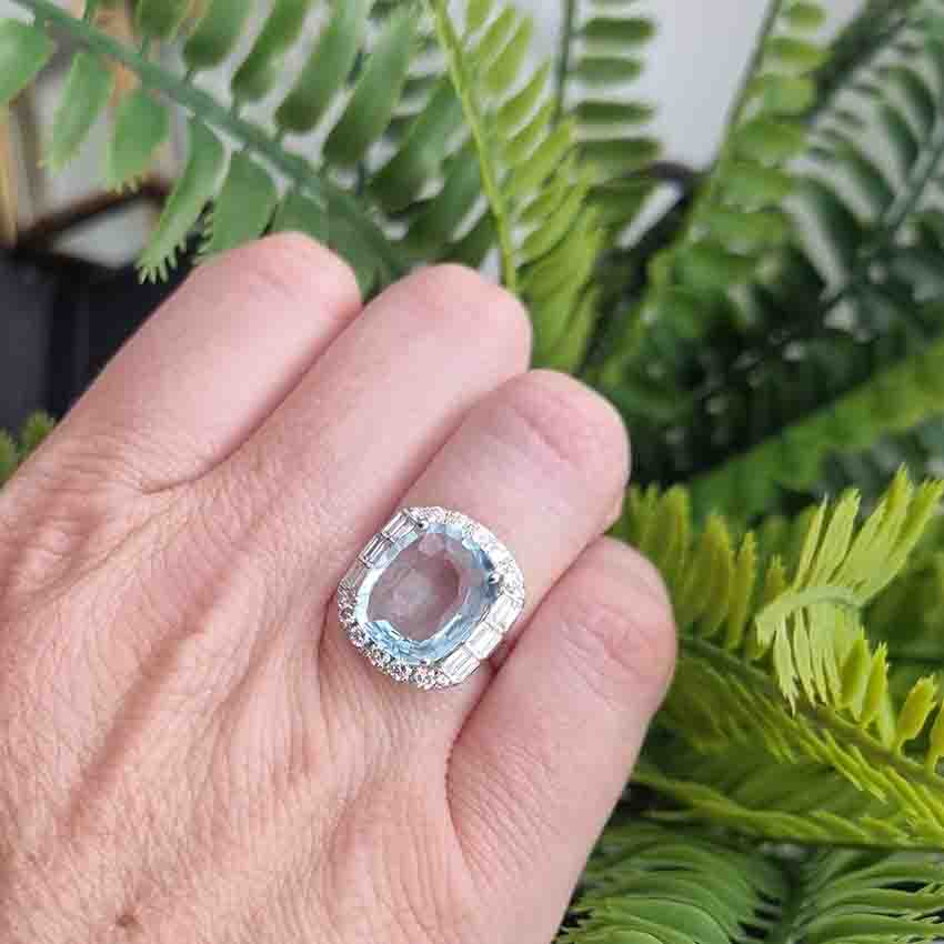 Contemporary 4.64ct Cushion Cut Aquamarine and Diamond Cluster Ring