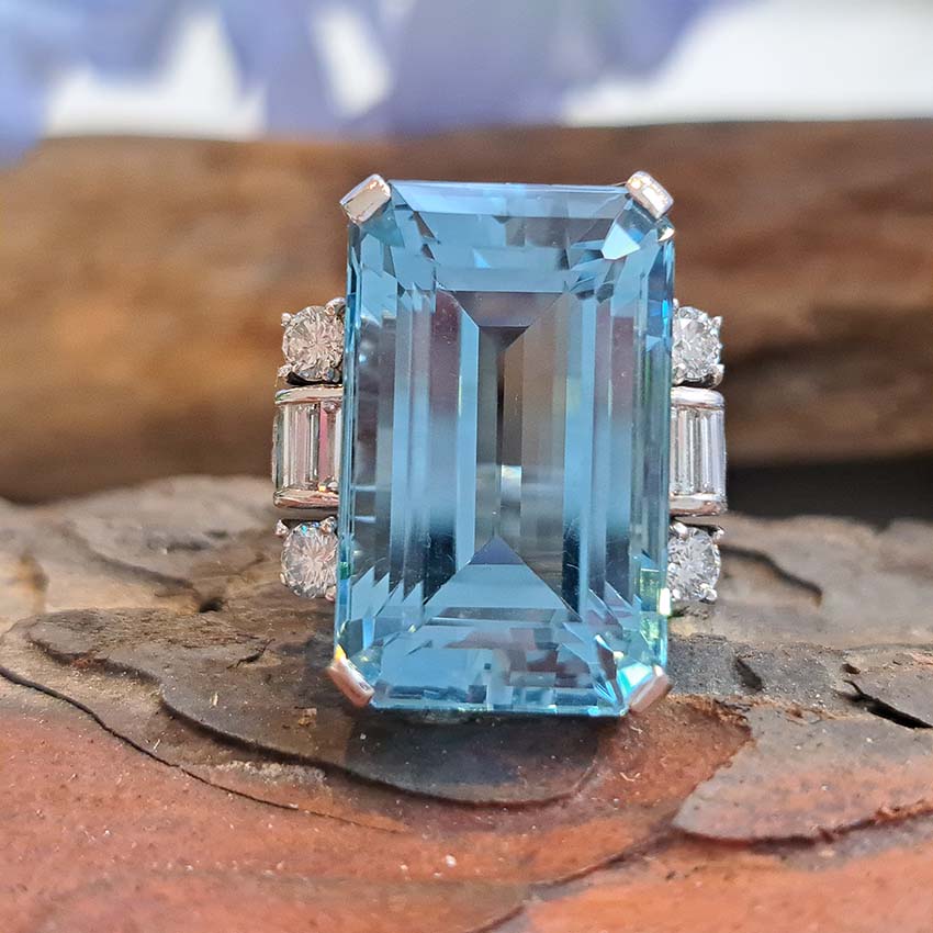 Art Deco Aquamarine and Diamond Dress Cocktail Ring, 15cts