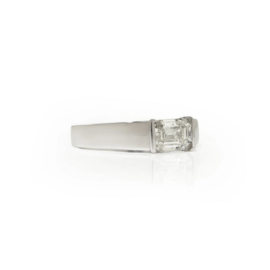 18 ct White Gold Emerald Cut Diamond Engagement Ring