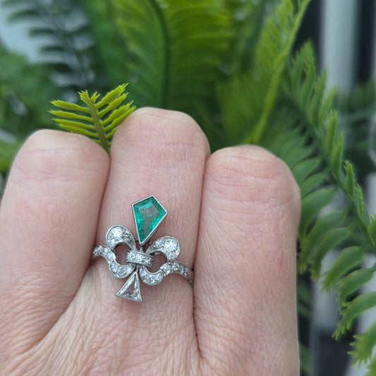 Belle Epoque Emerald and Diamond Fleur de Lis Ring