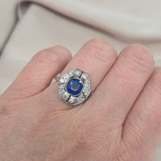 Antique Vintage Art Deco French 1.87ct Sapphire and Diamond Cluster Plaque Ring in Platinum