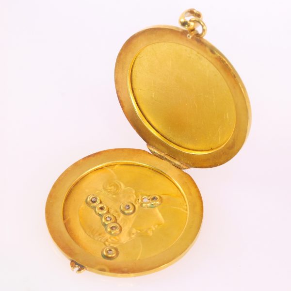 Art Nouveau Four Leaf Clover Locket Pendant with Rose Cut Diamonds, Circa 1900