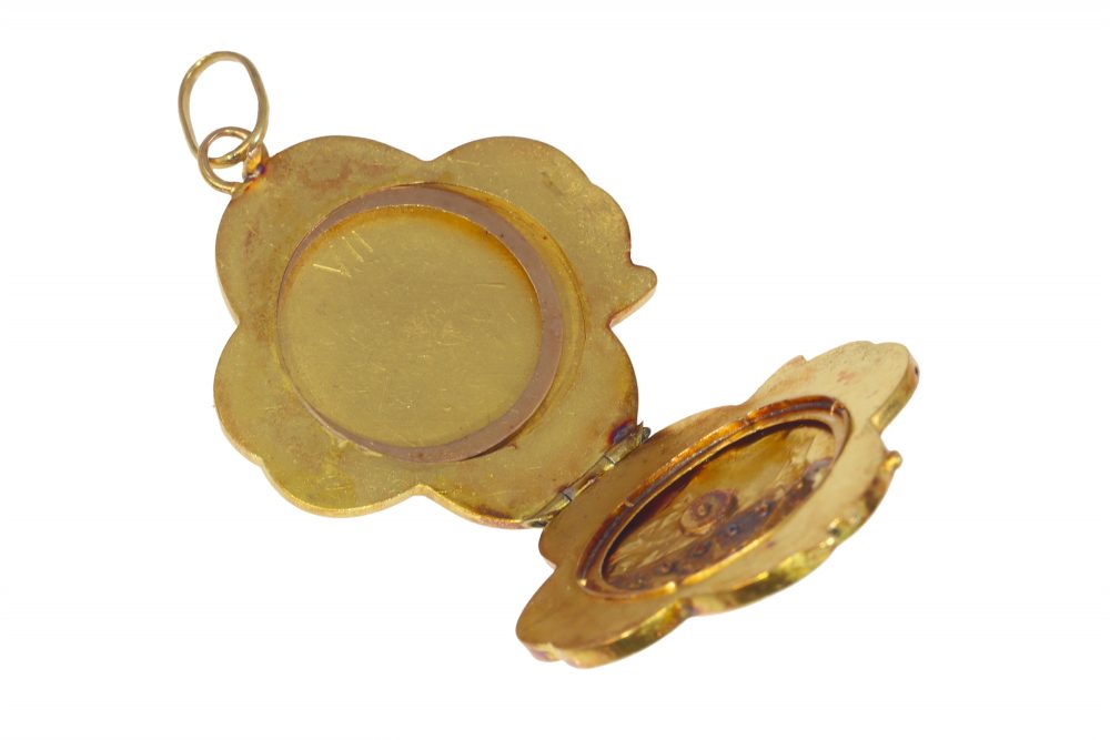 Art Nouveau Antique Four Leaf Clover Locket Pendant