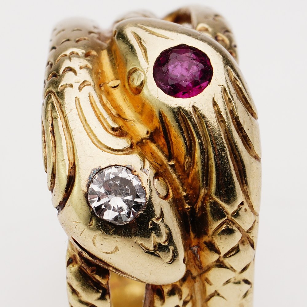 Vintage Yellow Gold Double Snake Ring with Ruby and Diamond