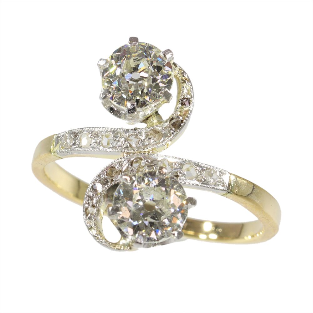 Antique Belle Epoque Toi et Moi Old Cut Diamond Ring In Yellow Gold and Platinum