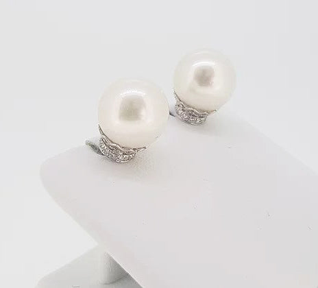 Pearl and Diamond Stud Earrings in 18ct White Gold
