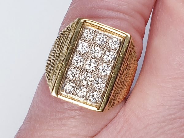 Vintage 1960s Retro Diamond and Textured 18ct Gold Dress Ring
