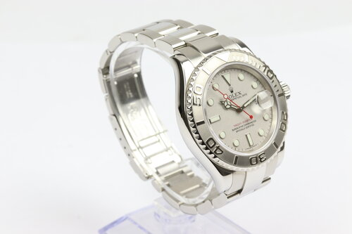 Rolex Yacht Master 40mm Stainless Steel 16622 Automatic, silver dial, white luminous hour markers, date indicator, bi-directional rotating bezel with platinum bezel insert, stainless steel Oyster bracelet, Circa 2005-06