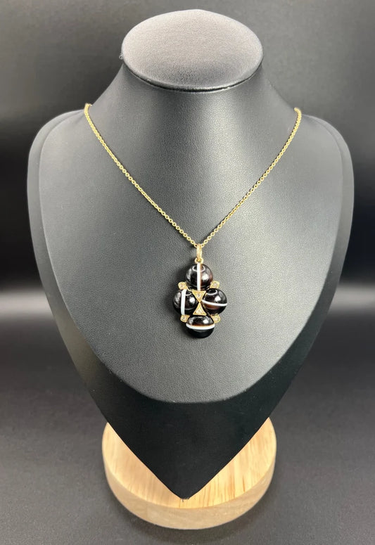 Antique Victorian Agate And Diamond Locket In 15 Carat Yellow Gold