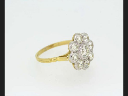 Diamond Floral Cluster Ring, 2.10 carats, 18ct Yellow Gold