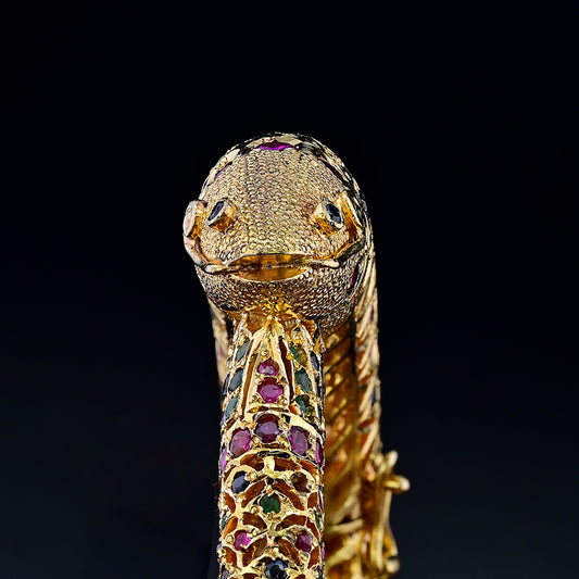 Vintage 1940s Indian 8.30ct Multi Gemstone Gold Fish Bangle Bracelet with Ruby Sapphire Emerald