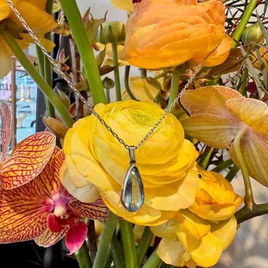 Vintage Platinum and 18 Carat Gold Aquamarine Pendant, 4.00 Carats