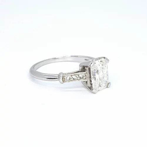 Radiant Cut Diamond Solitaire Engagement Ring in Platinum, 1.18 carats