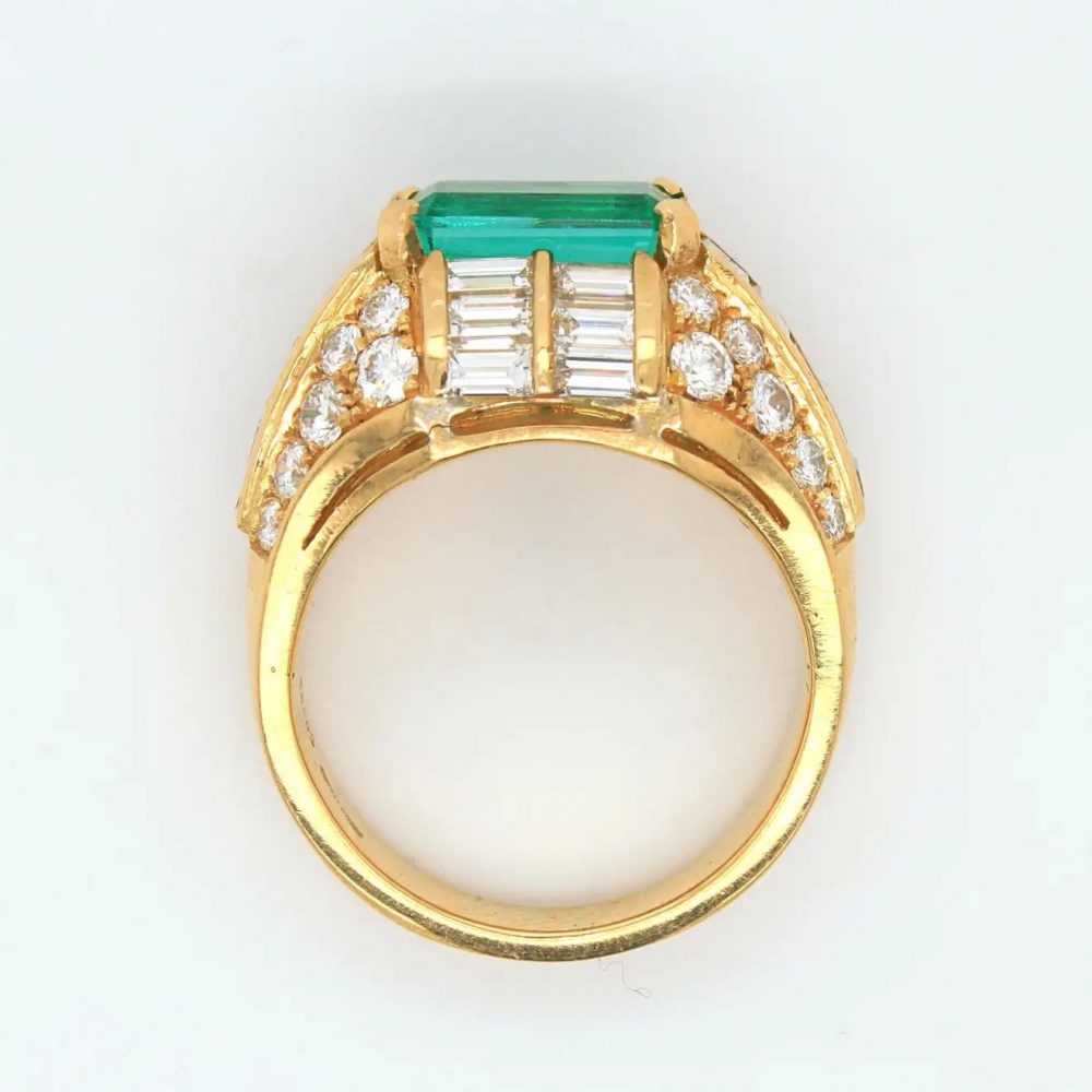 Bulgari Trombina Colombian Emerald and Diamond Ring