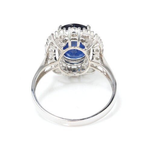 18ct white gold sapphire diamond cluster engagement ring