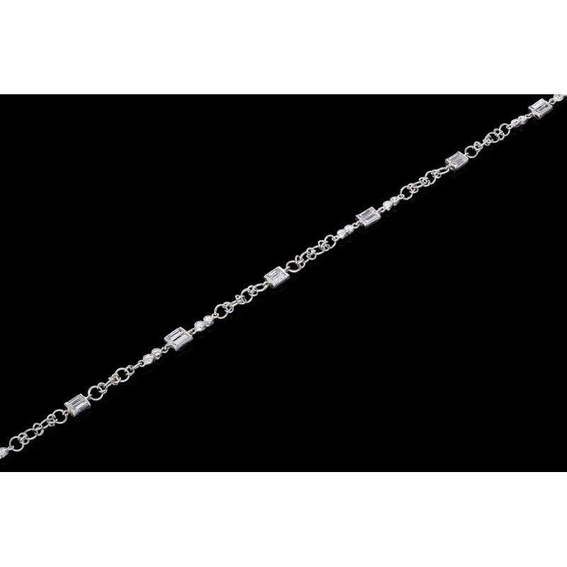 Late Art Deco Baguette Cut Diamond Set Platinum Chain Necklace