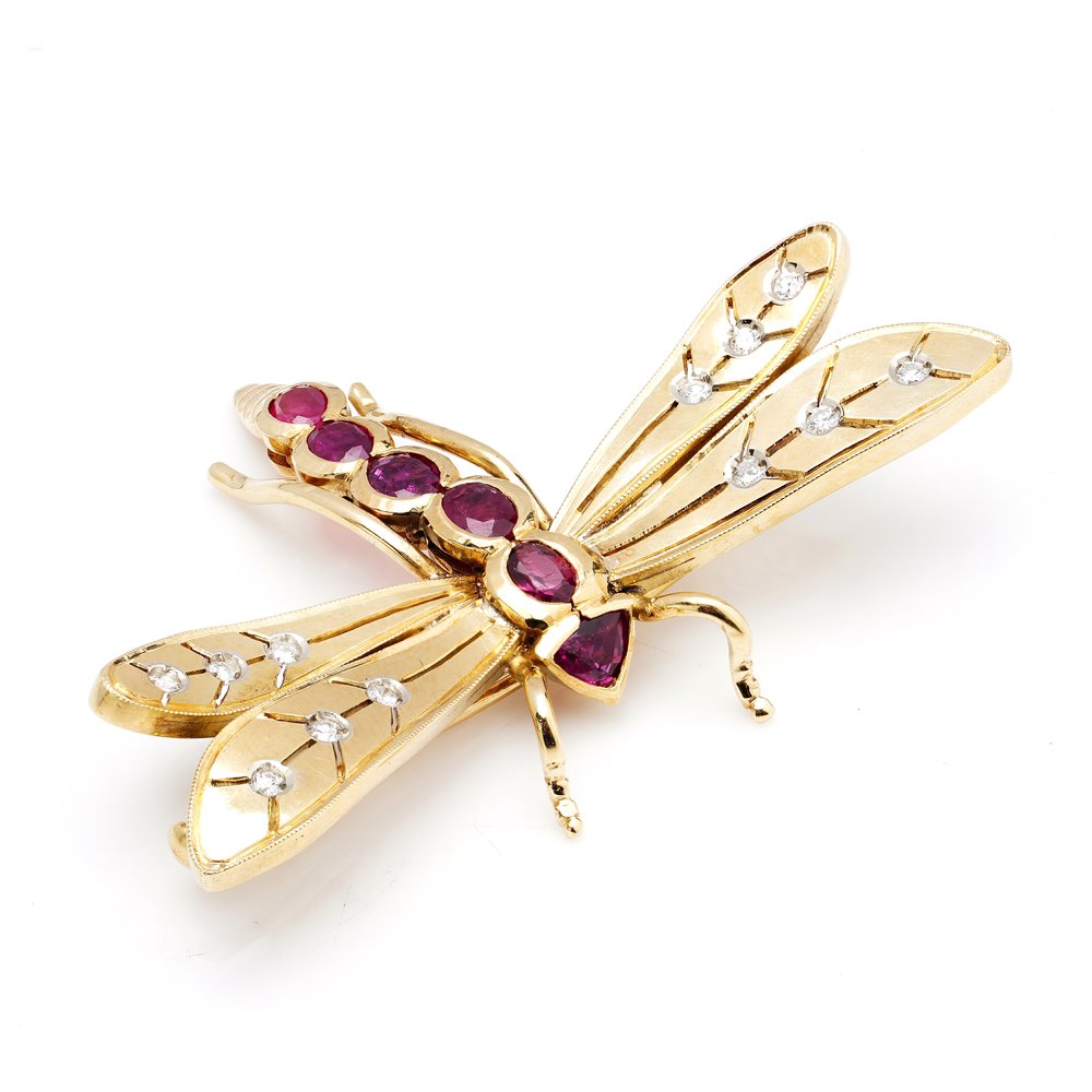 Vintage 18ct Yellow Gold Dragonfly Brooch with Ruby Body and Diamond Wings