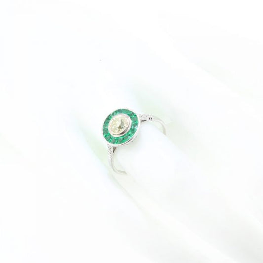0.45ct Old Cut Diamond and Emerald Cluster Target Ring in 18ct White Gold
