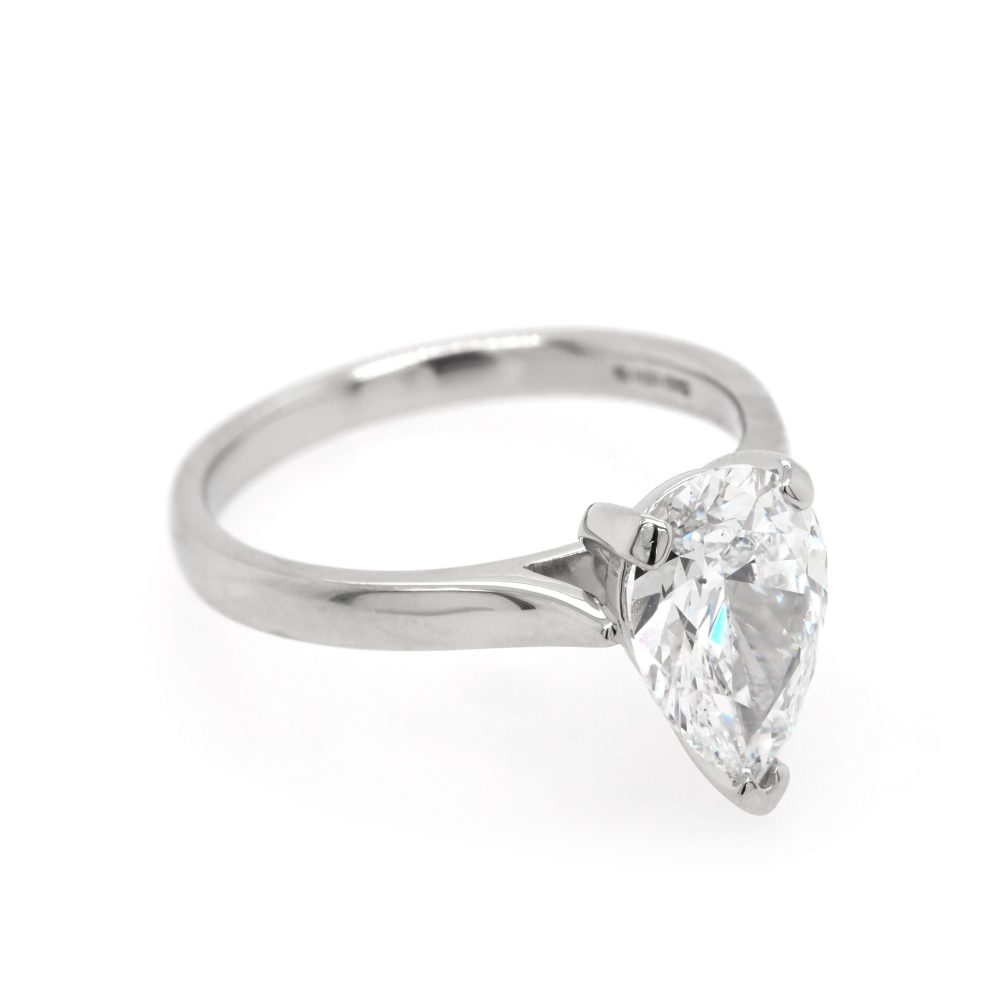 Diamond solitaire ring in platinum.