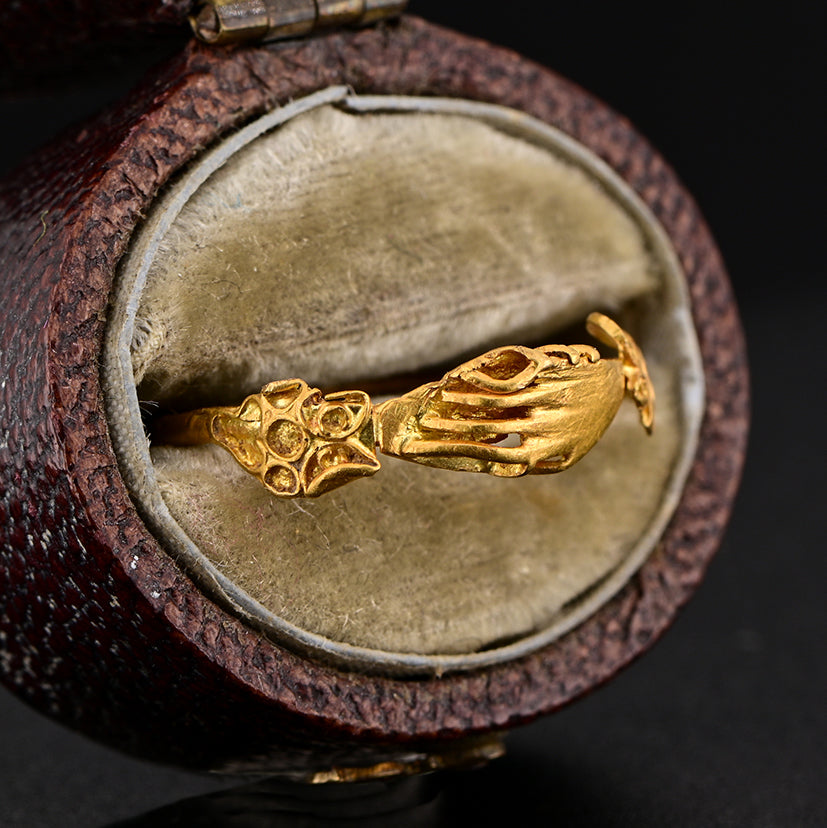 Rare Antique 14th 15th Century High Carat 22ct 24ct Gold Fede Ring, Interlocking Hands, from a private Italian collection