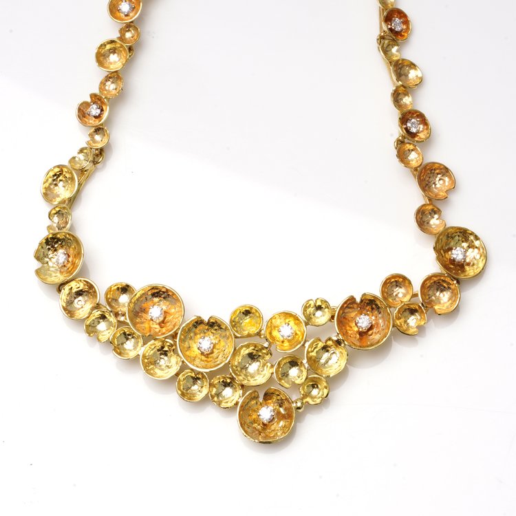 Vintage 18ct Yellow Gold Floral Necklace with Diamonds