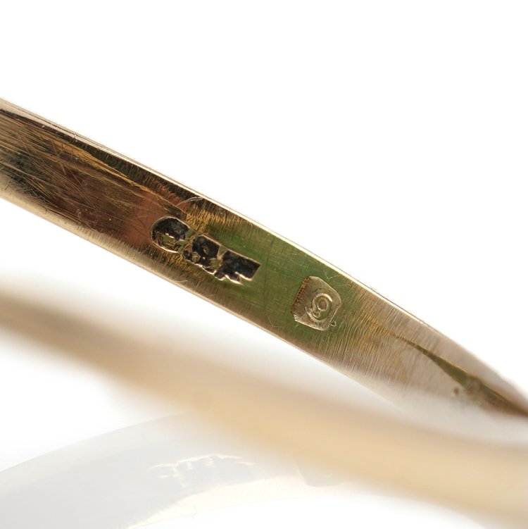 Vintage 1950s Oval Cabochon Jadeite Jade Ring in Yellow Gold