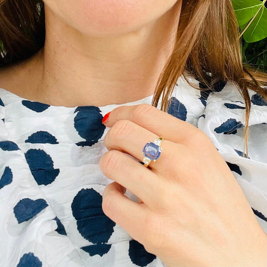 Vintage 2.50ct Sapphire and Rose Cut Diamond Trilogy Ring