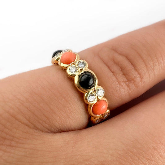 Vintage Chaumet Coral Onyx and Diamond Ring in 18ct Gold