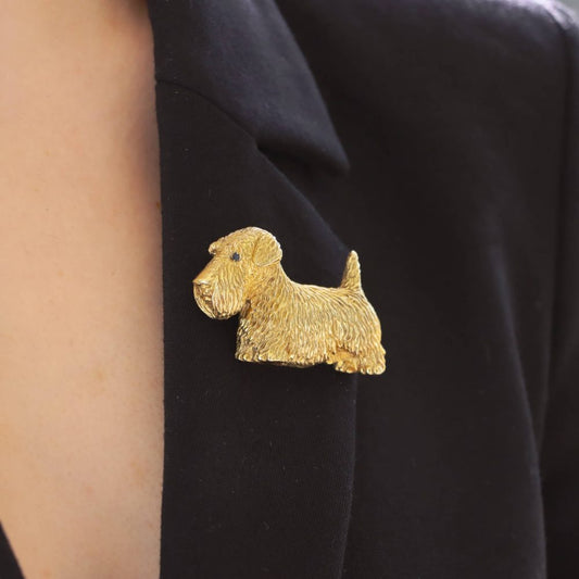Yellow Gold Scottish Terrier Dog Brooch with Sapphire Eyes