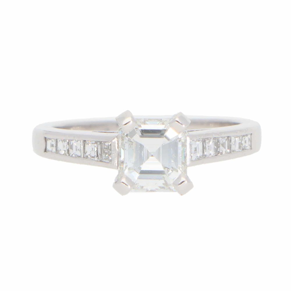 Vintage 1.04 Carat Diamond Ring In Platinum