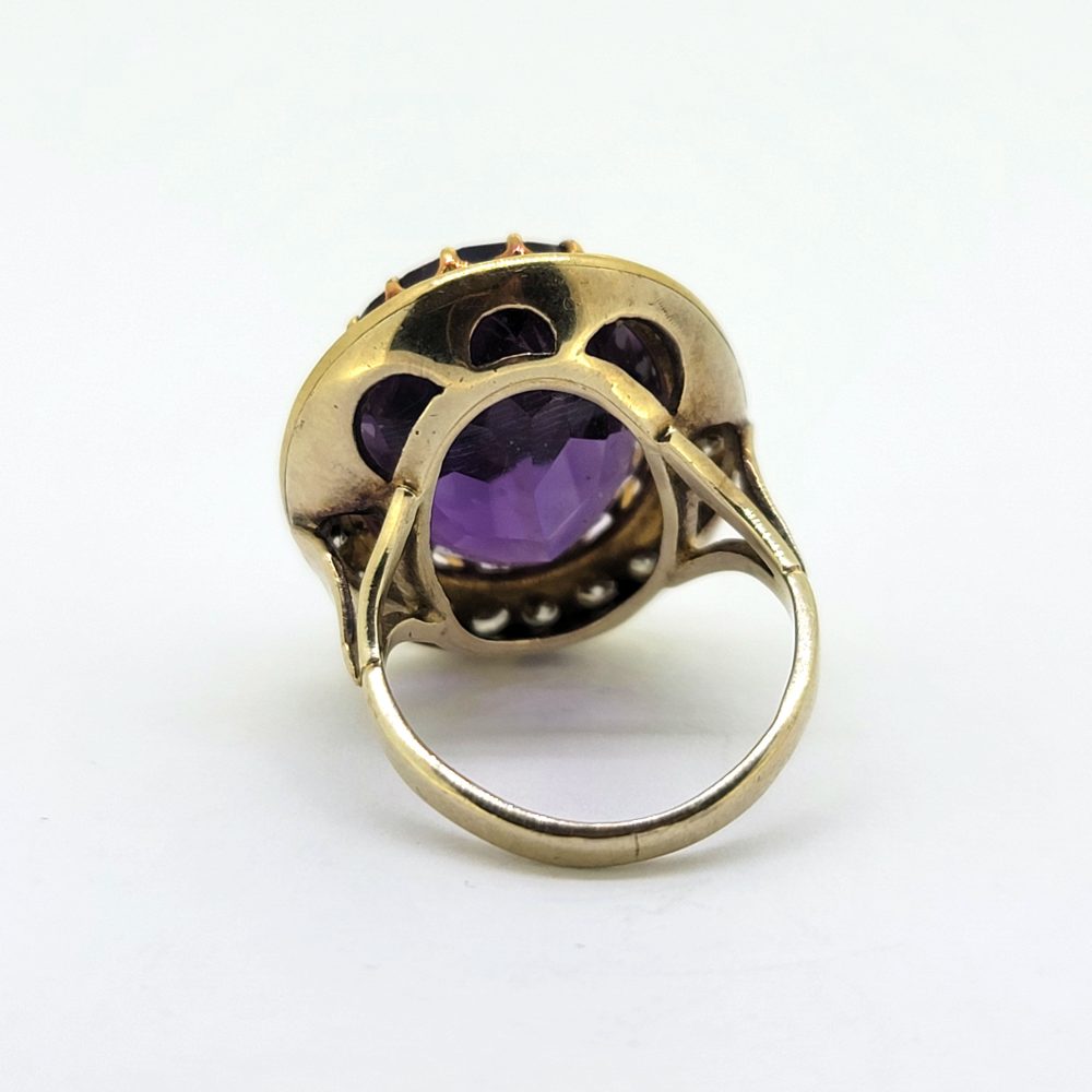 Oval Amethyst and Diamond Cluster Ring in Yellow Gold