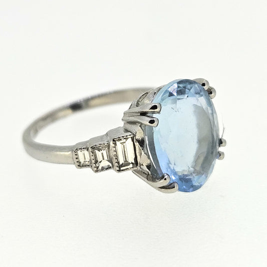 5ct Oval Aquamarine Solitaire Engagement Ring in Platinum with Baguette Diamond Shoulders