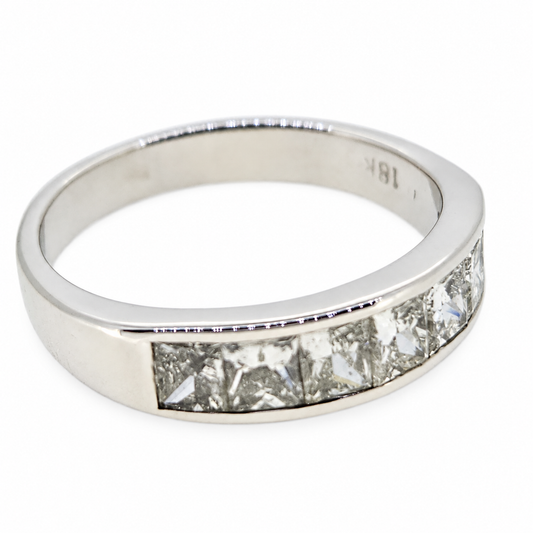 Diamond set half ET 18 carat white gold D1.19